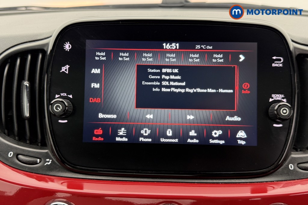 Fiat 500 Dolcevita Manual Petrol-Electric Hybrid Hatchback - Stock Number (1563775) - 4th supplementary image