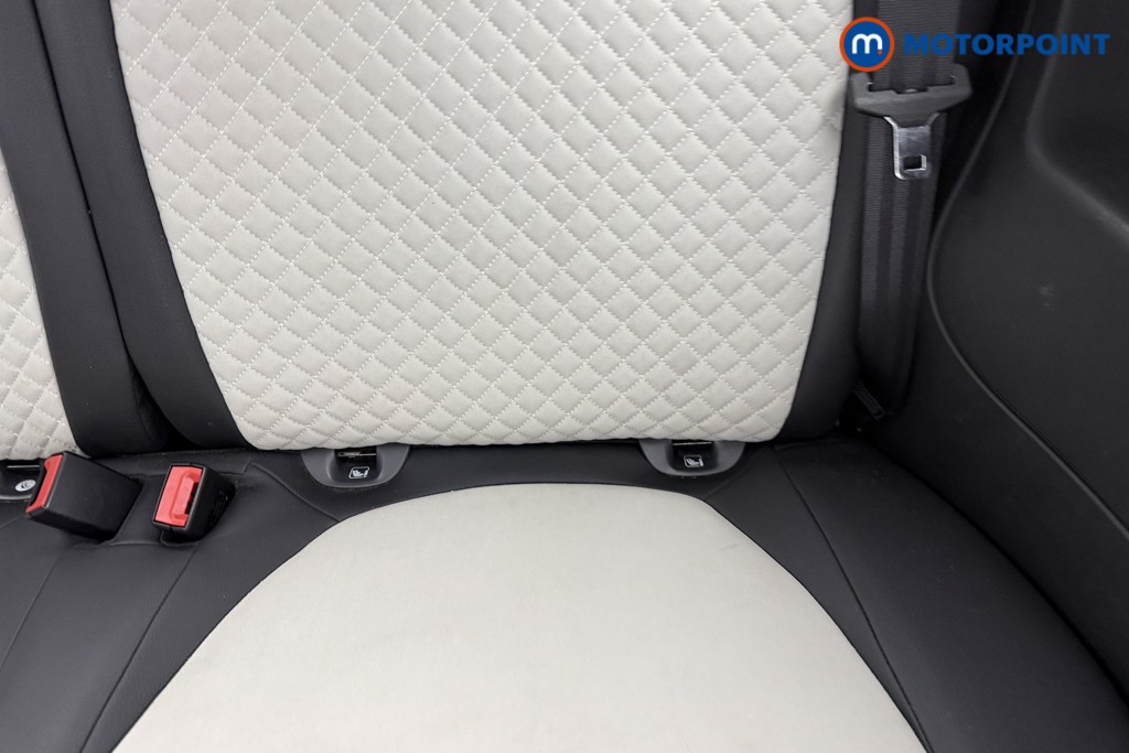 Fiat 500 Dolcevita Manual Petrol-Electric Hybrid Hatchback - Stock Number (1563775) - 19th supplementary image