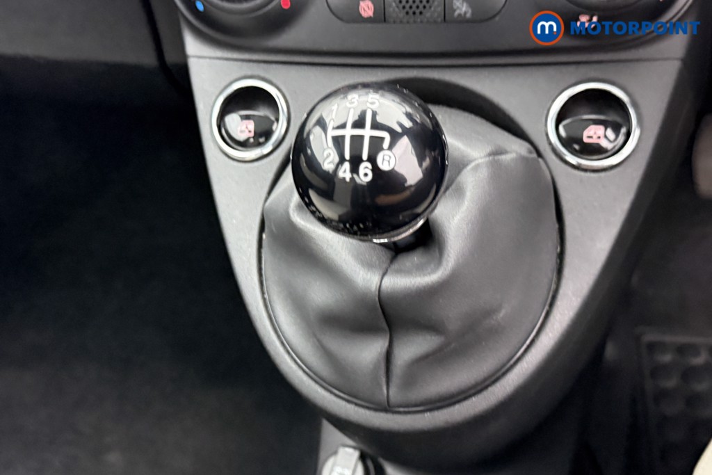 Fiat 500 Dolcevita Manual Petrol-Electric Hybrid Hatchback - Stock Number (1563776) - 10th supplementary image