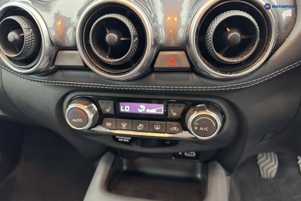 Nissan Juke Tekna Manual Petrol SUV - Stock Number (1563781) - 14th supplementary image