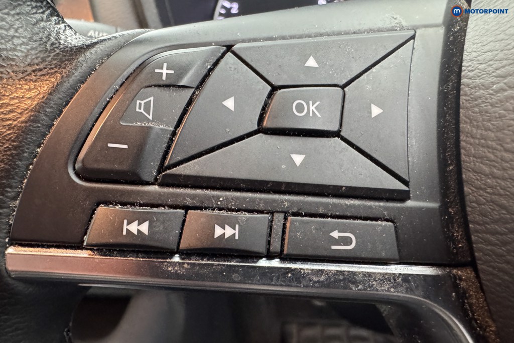 Nissan Juke Tekna Manual Petrol SUV - Stock Number (1563781) - 16th supplementary image
