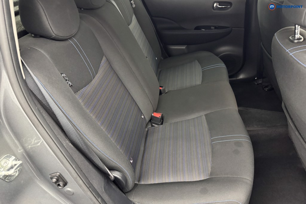 Nissan Leaf N-Connecta Automatic Electric Hatchback - Stock Number (1563953) - 4th supplementary image