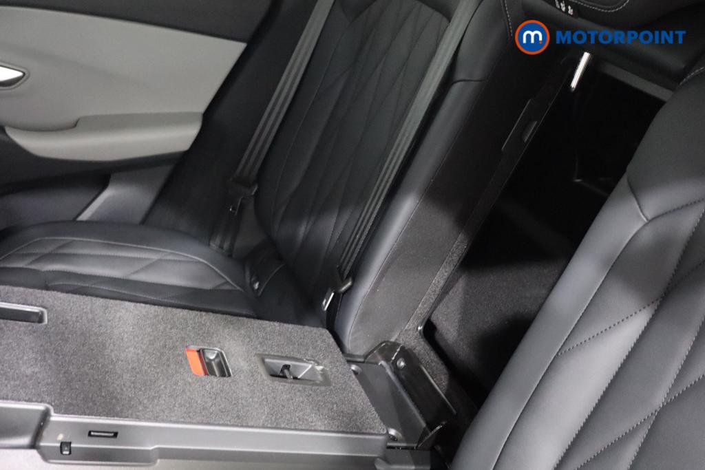 Ford Explorer Premium Automatic Electric SUV - Stock Number (1564618) - 24th supplementary image
