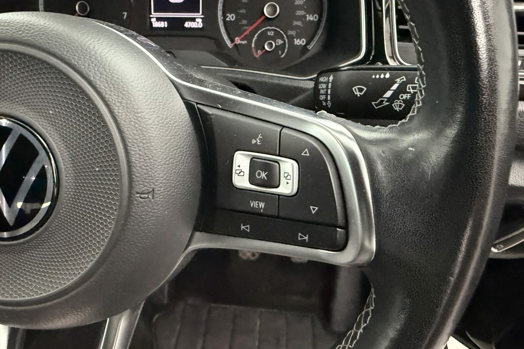 Volkswagen T-Roc Black Edition Manual Petrol SUV - Stock Number (1564659) - 4th supplementary image