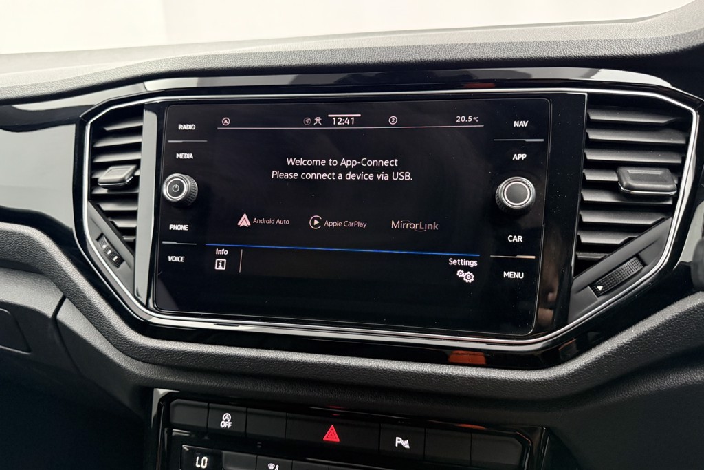 Volkswagen T-Roc Black Edition Manual Petrol SUV - Stock Number (1564659) - 9th supplementary image