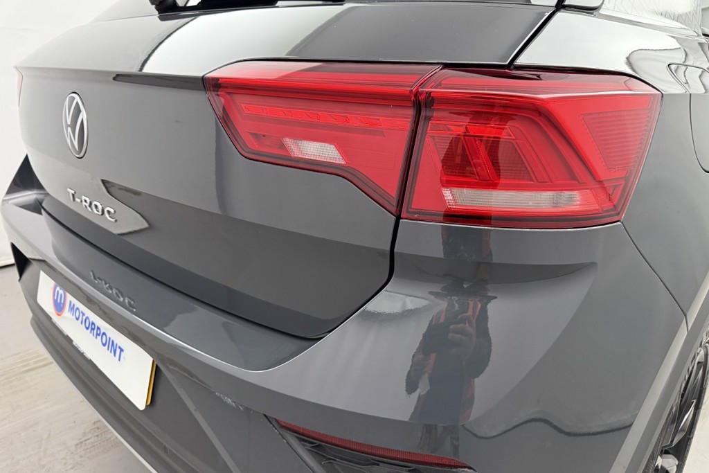 Volkswagen T-Roc Black Edition Manual Petrol SUV - Stock Number (1564659) - 26th supplementary image