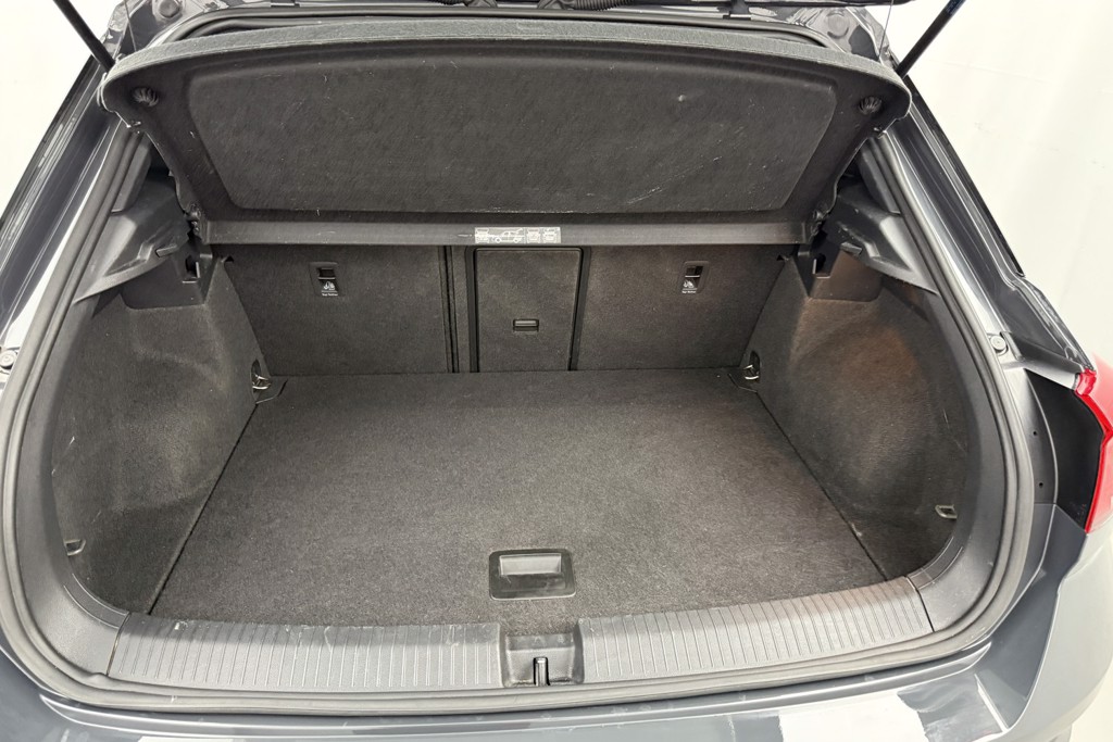 Volkswagen T-Roc Black Edition Manual Petrol SUV - Stock Number (1564659) - 27th supplementary image