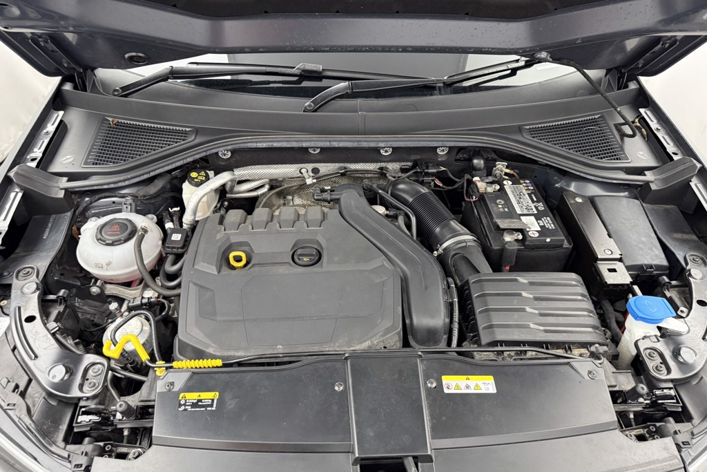 Volkswagen T-Roc Black Edition Manual Petrol SUV - Stock Number (1564659) - 30th supplementary image