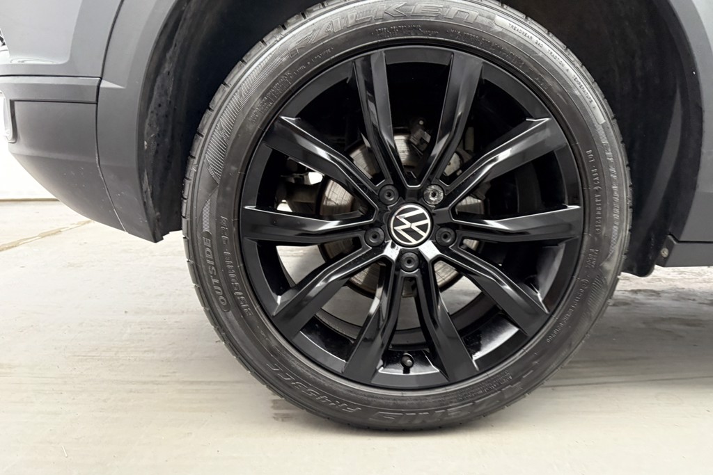 Volkswagen T-Roc Black Edition Manual Petrol SUV - Stock Number (1564659) - 33rd supplementary image