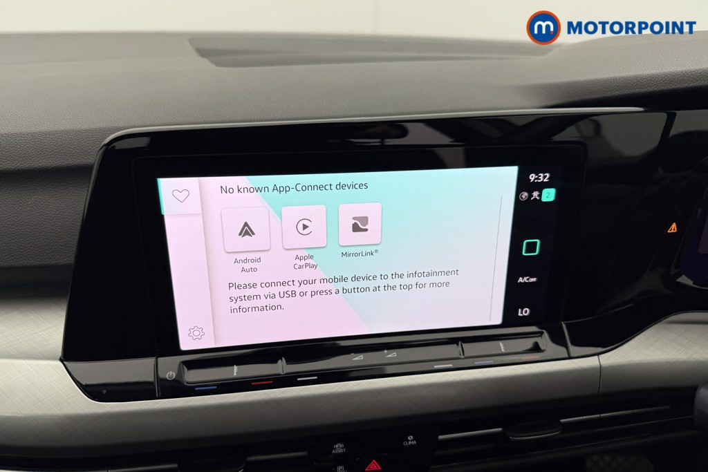 Volkswagen Golf Life Automatic Petrol Hatchback - Stock Number (1564749) - 2nd supplementary image