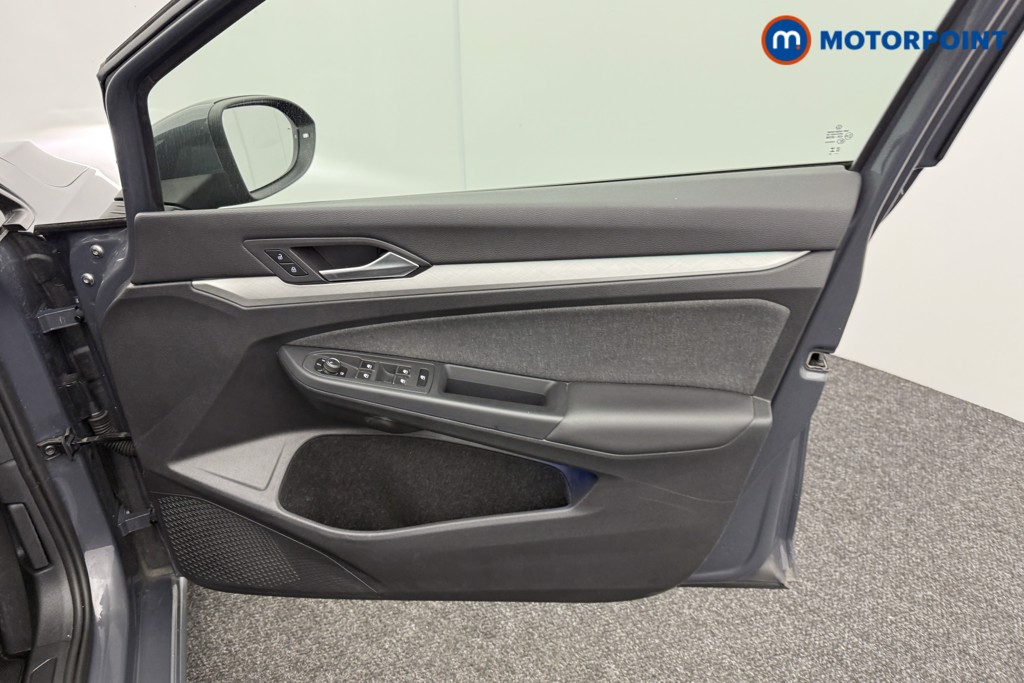 Volkswagen Golf Life Automatic Petrol Hatchback - Stock Number (1564749) - 18th supplementary image