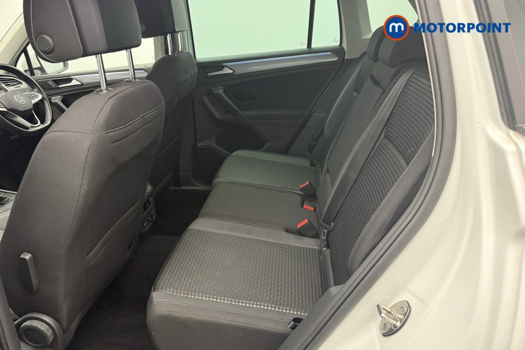 Volkswagen Tiguan Active Manual Petrol SUV - Stock Number (1564936) - 2nd supplementary image