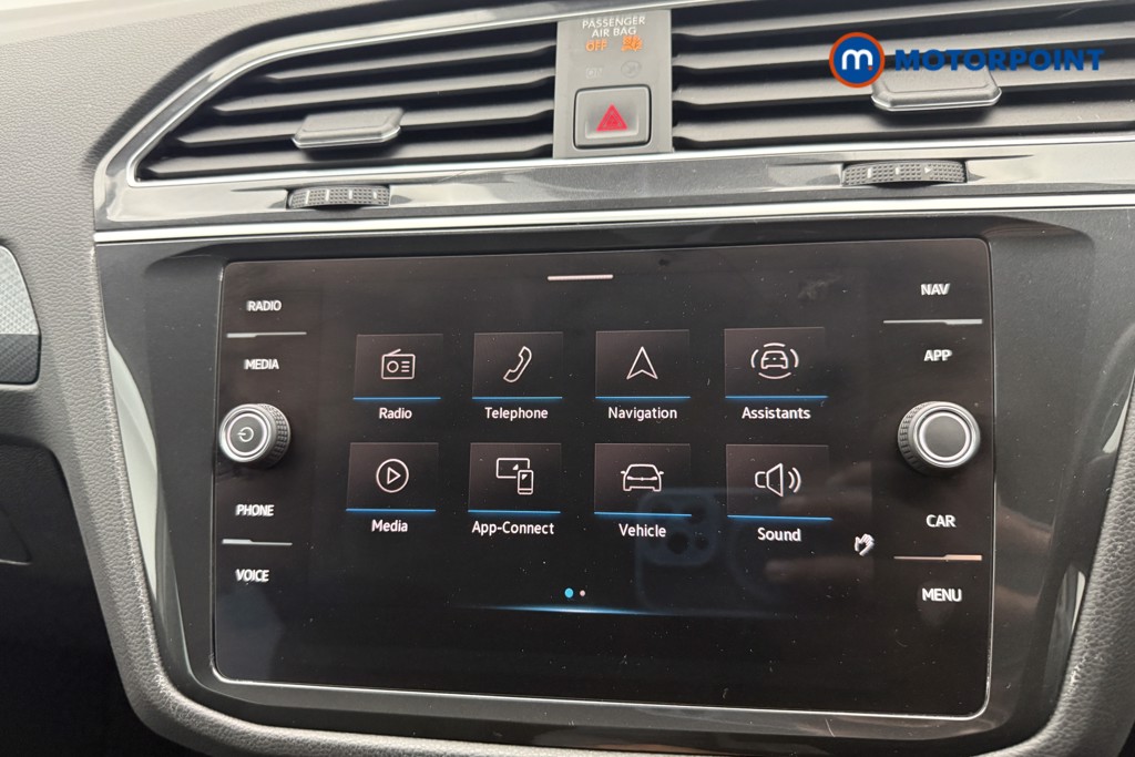 Volkswagen Tiguan Active Manual Petrol SUV - Stock Number (1564936) - 5th supplementary image