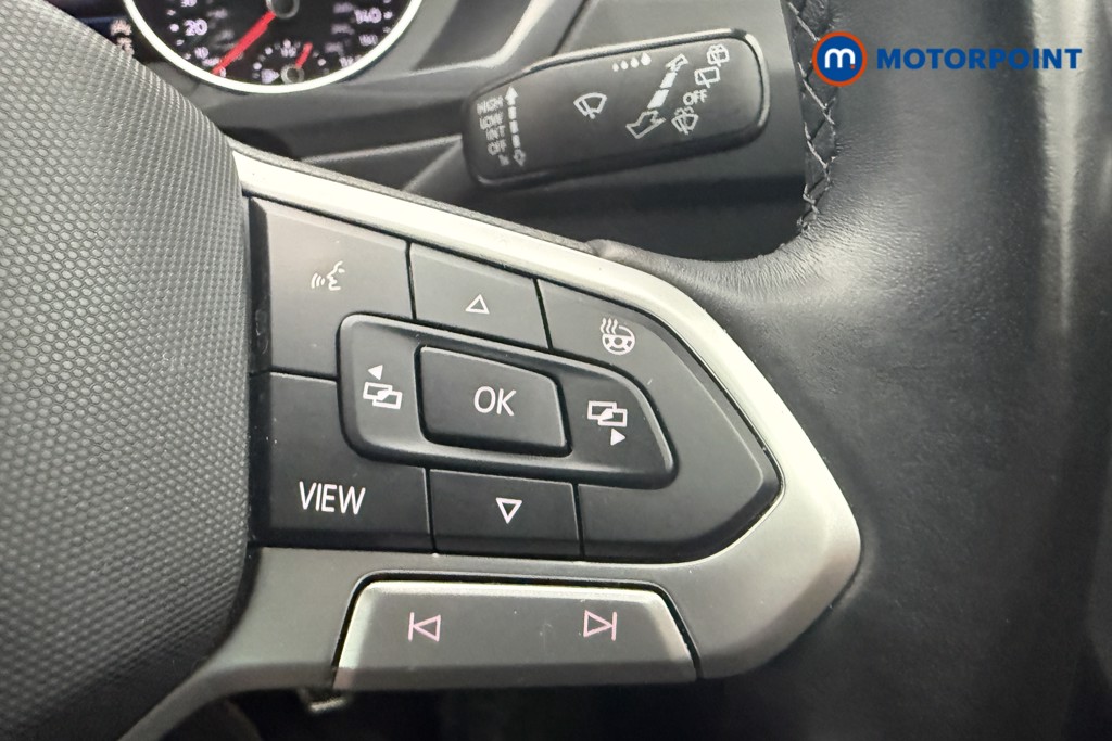 Volkswagen Tiguan Active Manual Petrol SUV - Stock Number (1564936) - 12th supplementary image