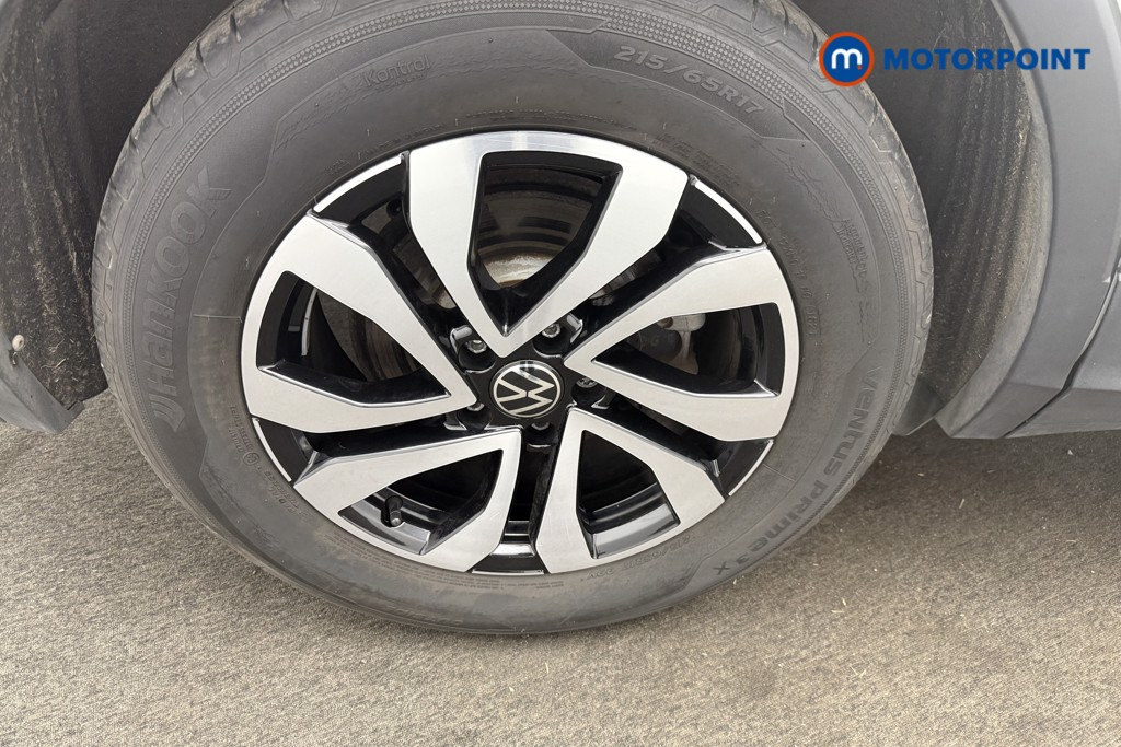 Volkswagen Tiguan Active Manual Petrol SUV - Stock Number (1564936) - 18th supplementary image