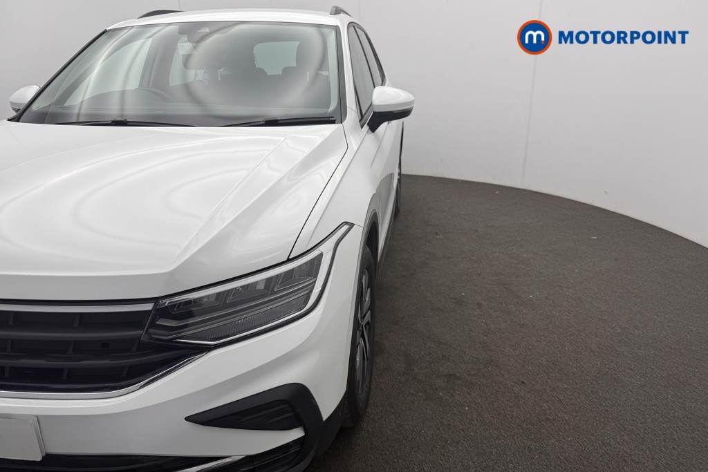 Volkswagen Tiguan Active Manual Petrol SUV - Stock Number (1564936) - 21st supplementary image