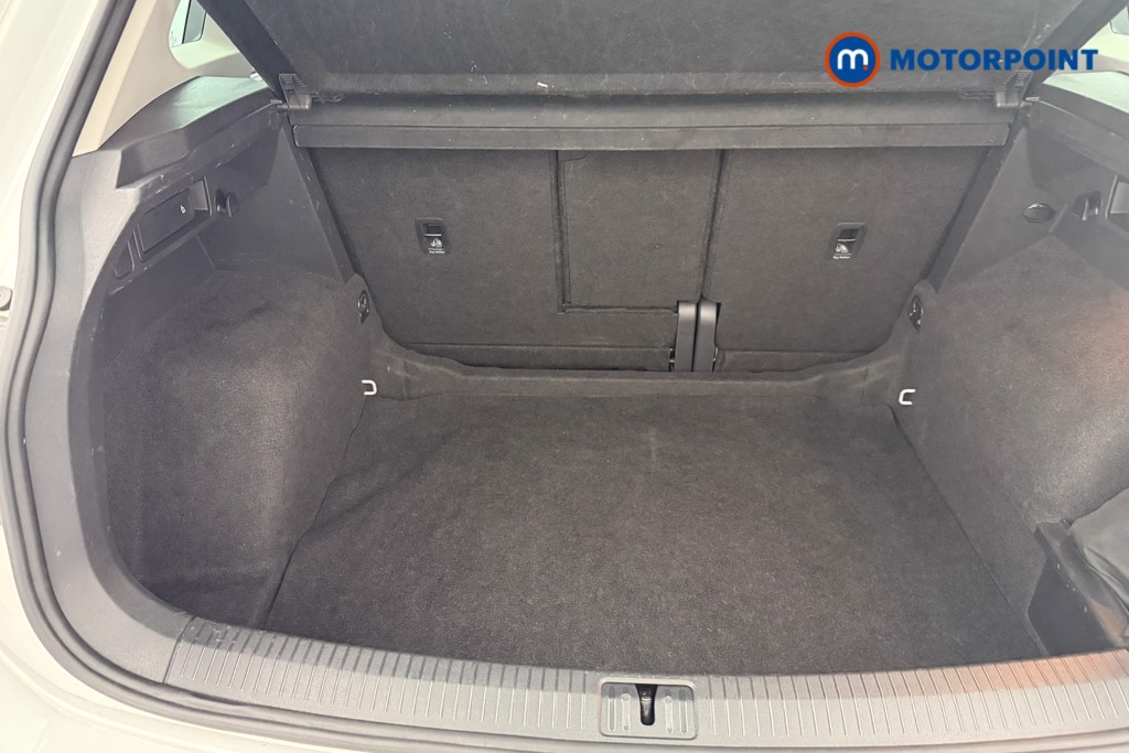 Volkswagen Tiguan Active Manual Petrol SUV - Stock Number (1564936) - 27th supplementary image