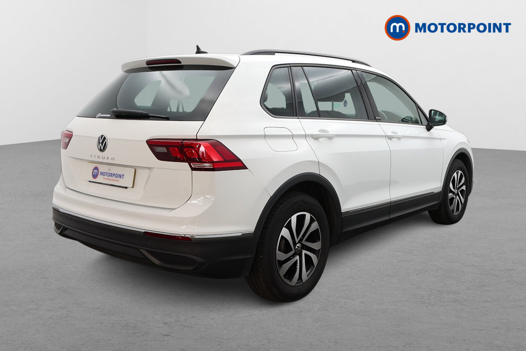 Volkswagen Tiguan Active Manual Petrol SUV - Stock Number (1564936) - Drivers side rear corner