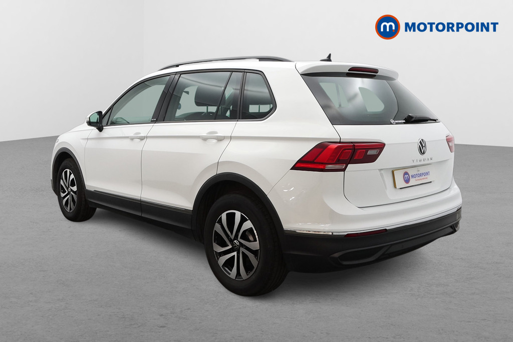 Volkswagen Tiguan Active Manual Petrol SUV - Stock Number (1564936) - Passenger side rear corner