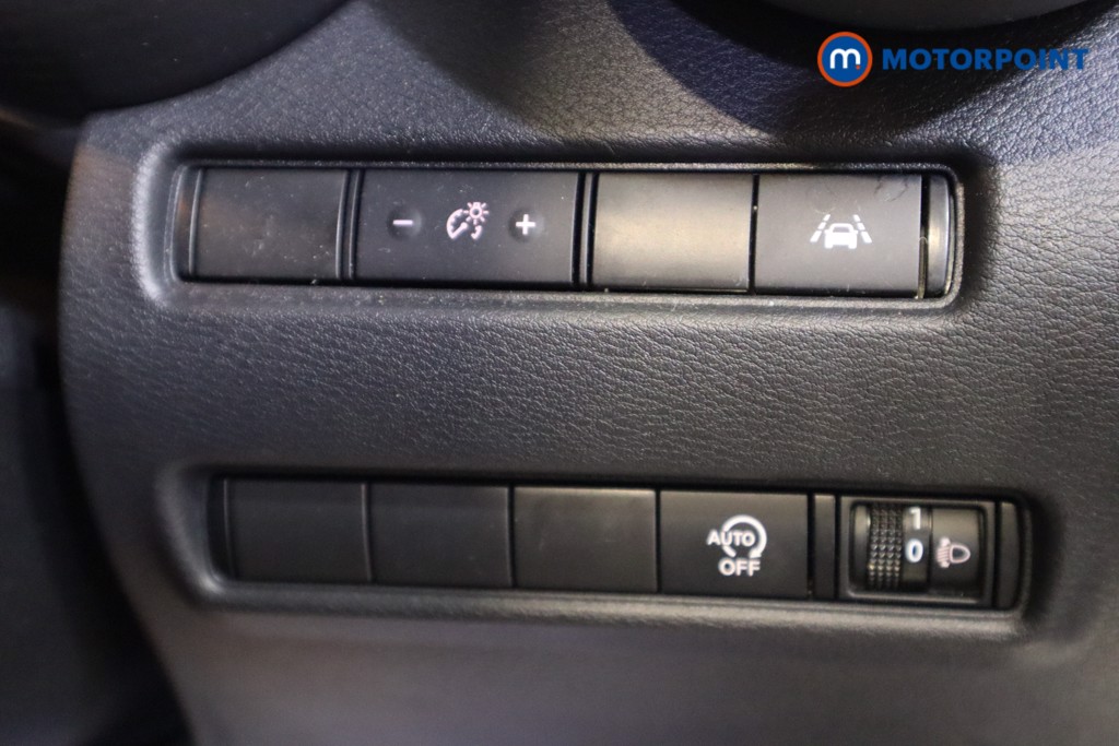Nissan Juke N-Connecta Automatic Petrol SUV - Stock Number (1564957) - 10th supplementary image