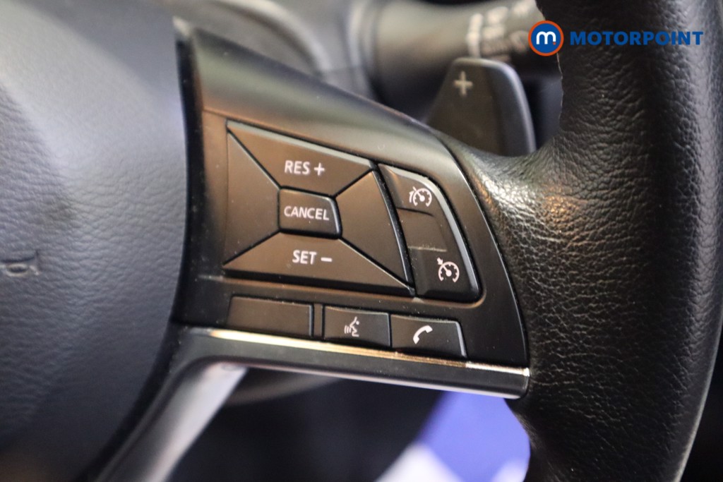 Nissan Juke N-Connecta Automatic Petrol SUV - Stock Number (1564957) - 11th supplementary image