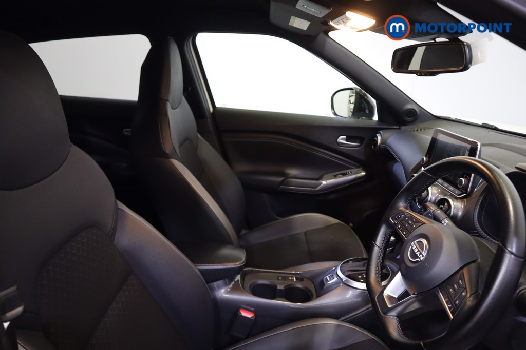 Nissan Juke N-Connecta Automatic Petrol SUV - Stock Number (1564957) - 13th supplementary image