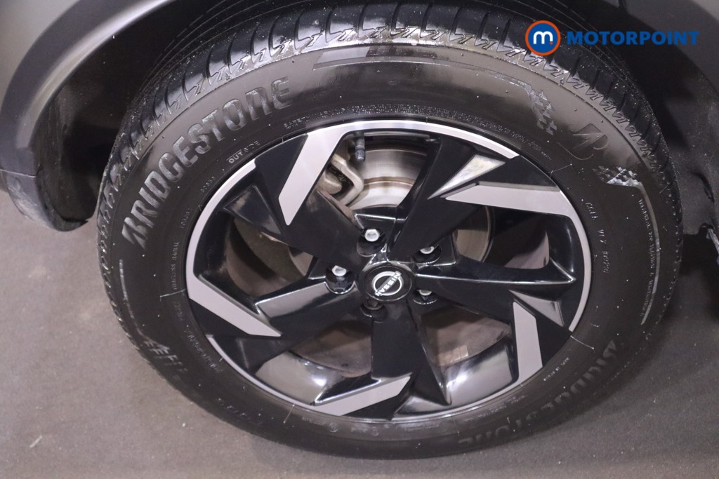 Nissan Juke N-Connecta Automatic Petrol SUV - Stock Number (1564957) - 16th supplementary image