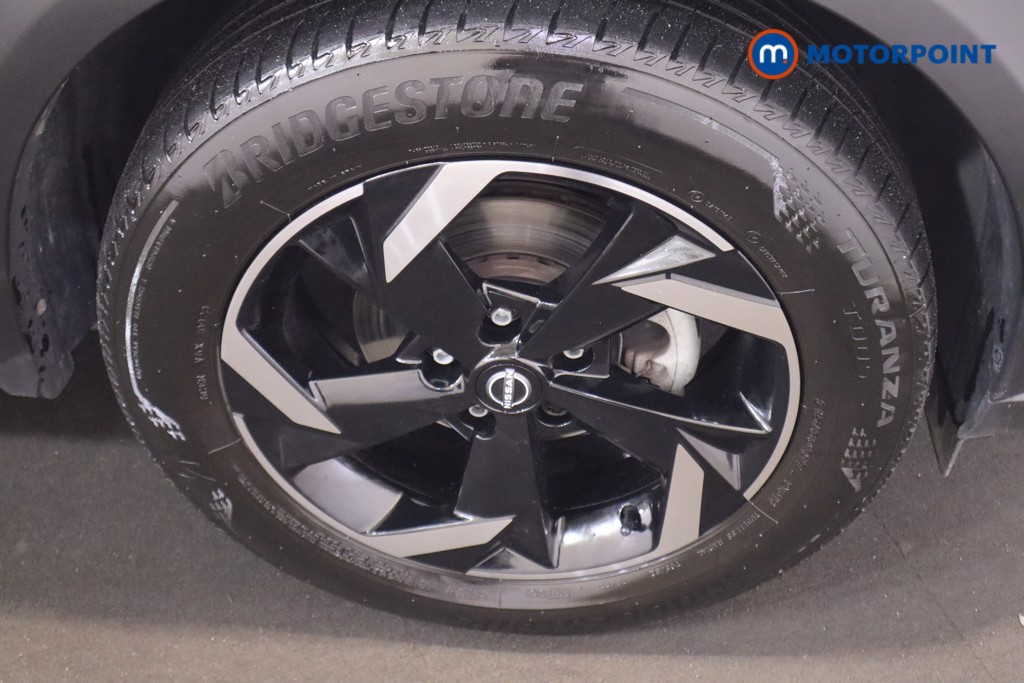 Nissan Juke N-Connecta Automatic Petrol SUV - Stock Number (1564957) - 19th supplementary image
