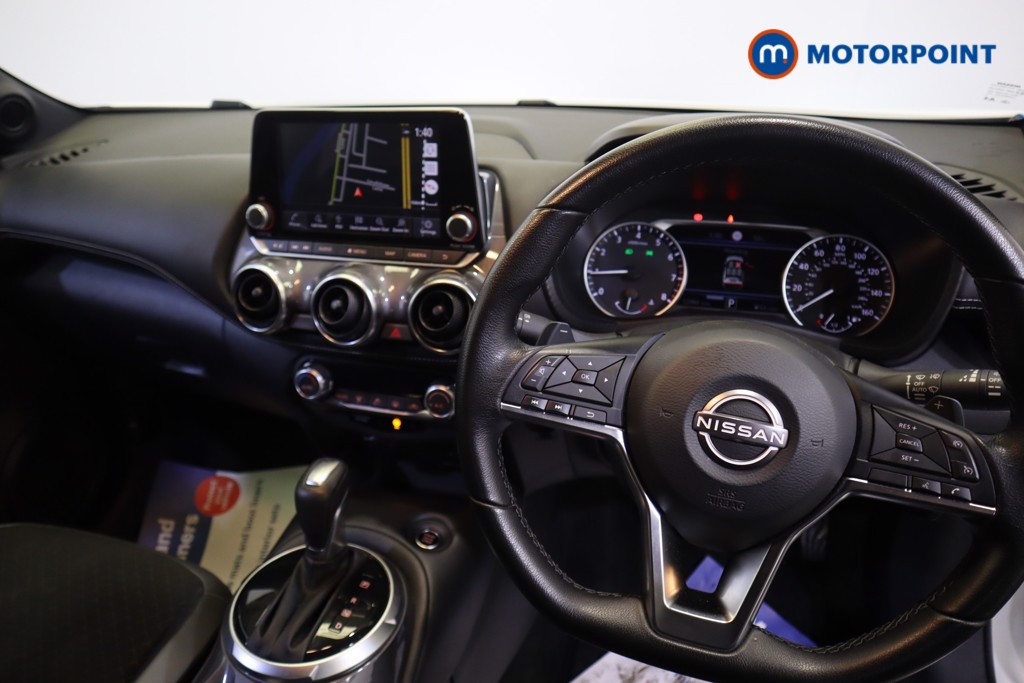 Nissan Juke N-Connecta Automatic Petrol SUV - Stock Number (1564957) - 1st supplementary image