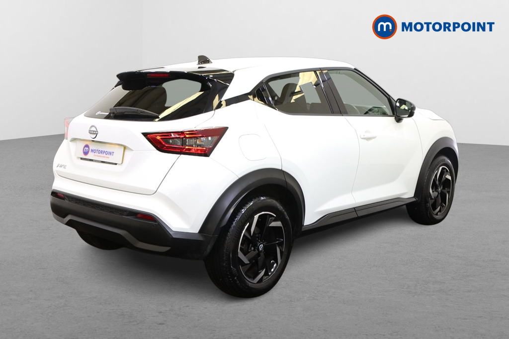 Nissan Juke N-Connecta Automatic Petrol SUV - Stock Number (1564957) - Drivers side rear corner
