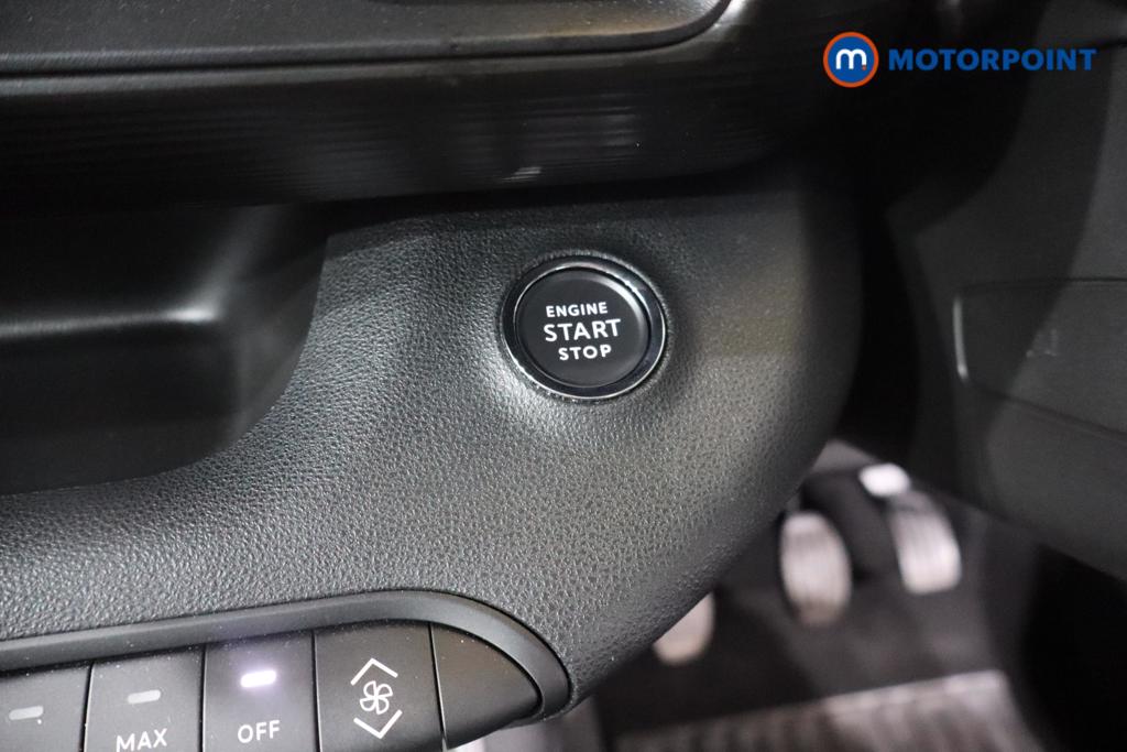 Jeep Avenger Altitude Manual Petrol SUV - Stock Number (1565164) - 7th supplementary image