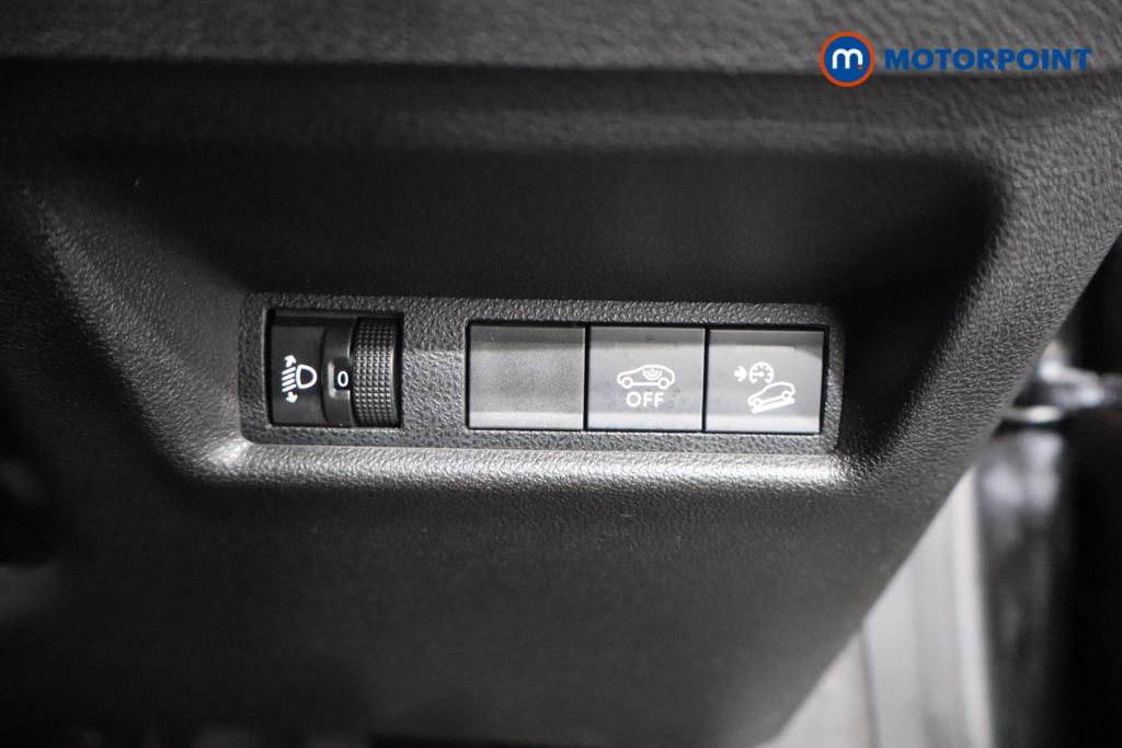 Jeep Avenger Altitude Manual Petrol SUV - Stock Number (1565164) - 14th supplementary image