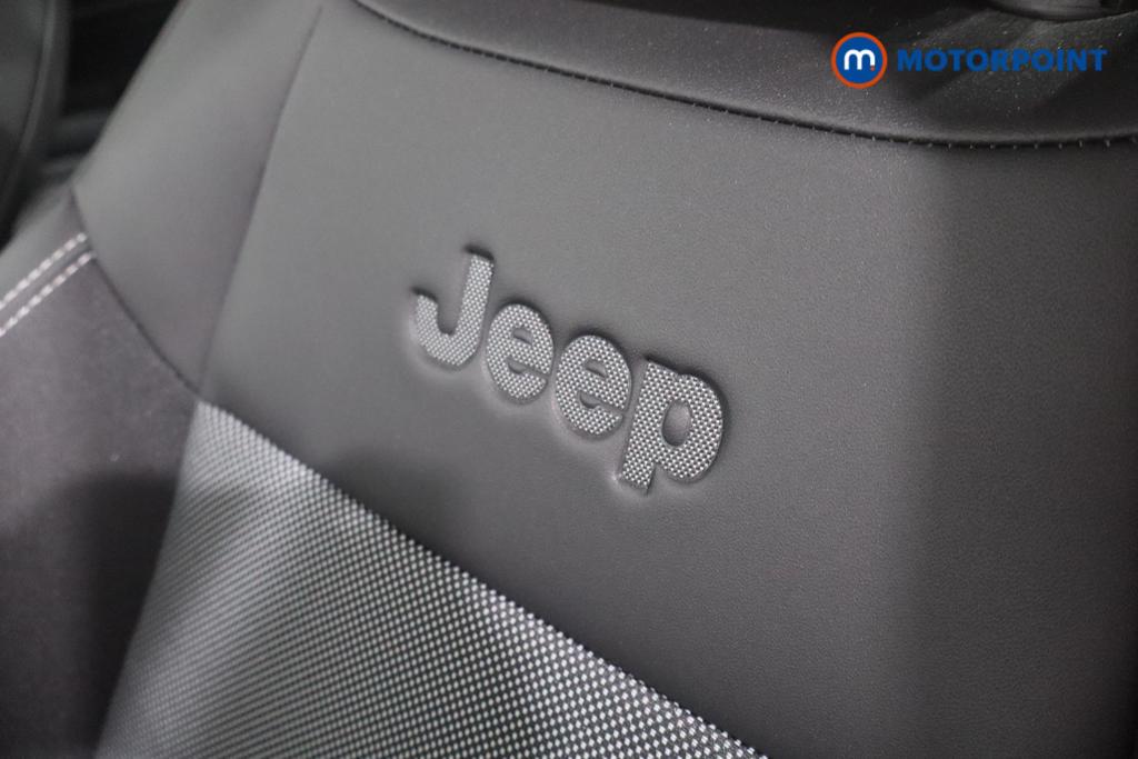 Jeep Avenger Altitude Manual Petrol SUV - Stock Number (1565164) - 18th supplementary image