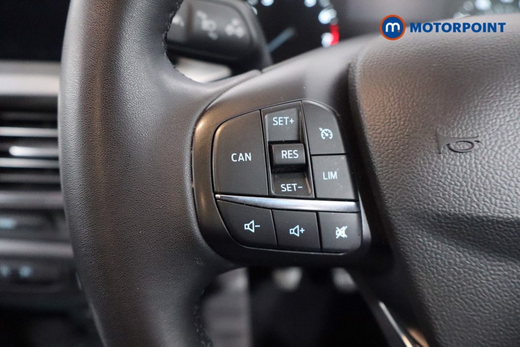 Ford Focus Titanium Manual Petrol Hatchback - Stock Number (1565203) - 7th supplementary image