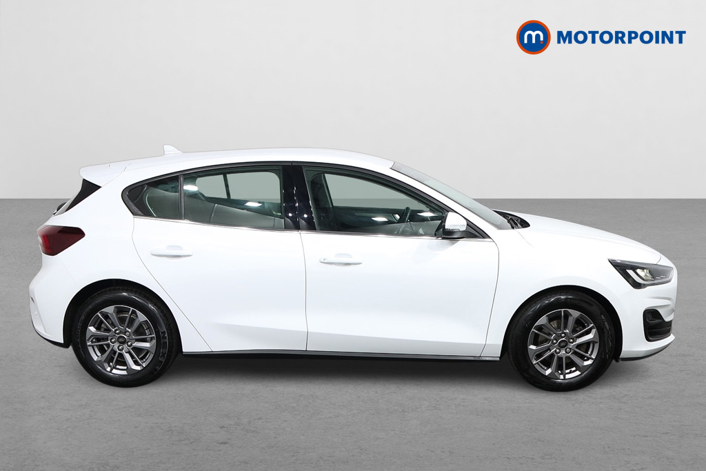 Ford Focus Titanium Manual Petrol Hatchback - Stock Number (1565203) - Drivers side