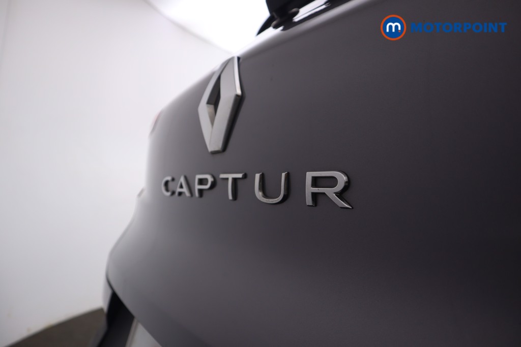 Renault Captur Iconic Manual Petrol SUV - Stock Number (1565276) - 4th supplementary image