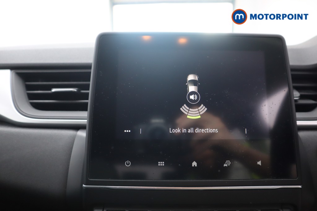 Renault Captur Iconic Manual Petrol SUV - Stock Number (1565276) - 14th supplementary image
