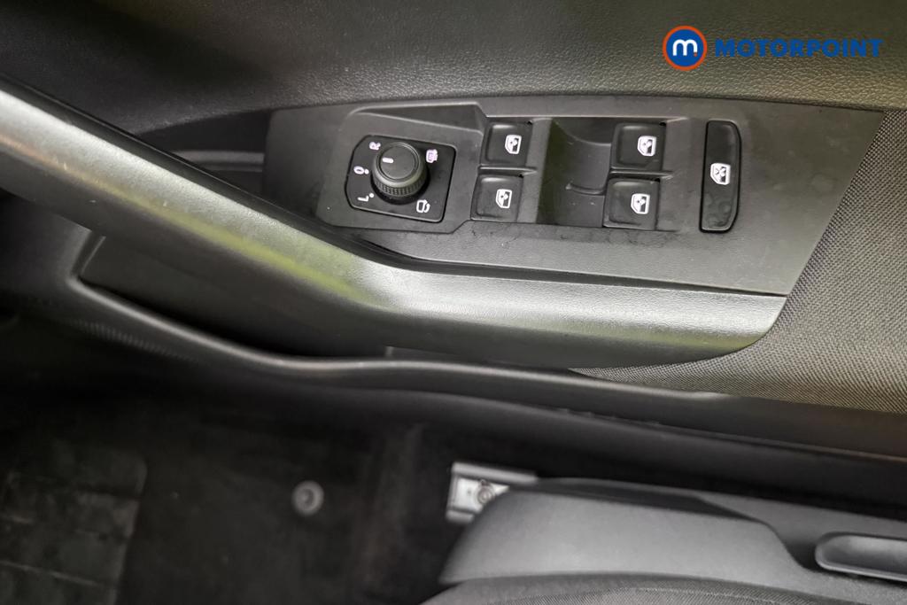 Volkswagen Polo Life Manual Petrol Hatchback - Stock Number (1565350) - 5th supplementary image