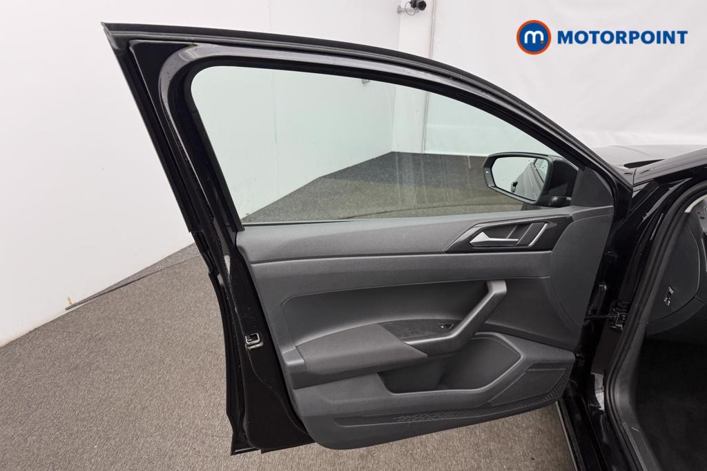 Volkswagen Polo Life Manual Petrol Hatchback - Stock Number (1565350) - 21st supplementary image