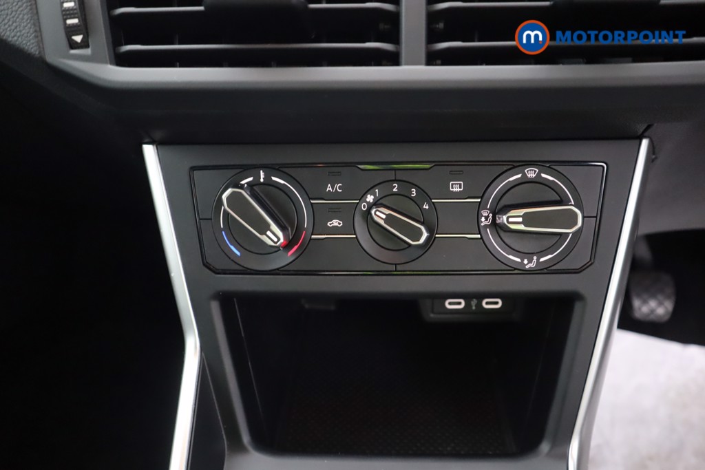 Volkswagen Polo Life Manual Petrol Hatchback - Stock Number (1565363) - 13th supplementary image