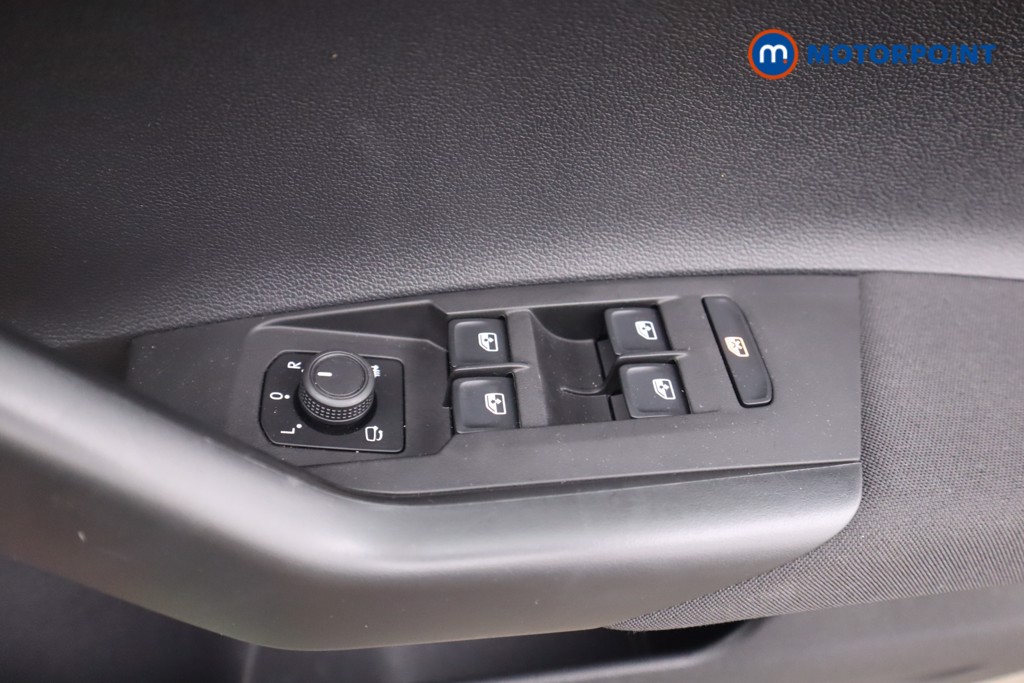 Volkswagen Polo Life Manual Petrol Hatchback - Stock Number (1565363) - 21st supplementary image