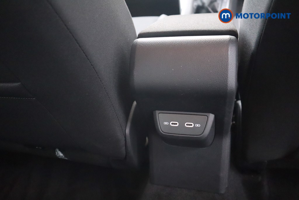 Volkswagen Polo Life Manual Petrol Hatchback - Stock Number (1565365) - 9th supplementary image