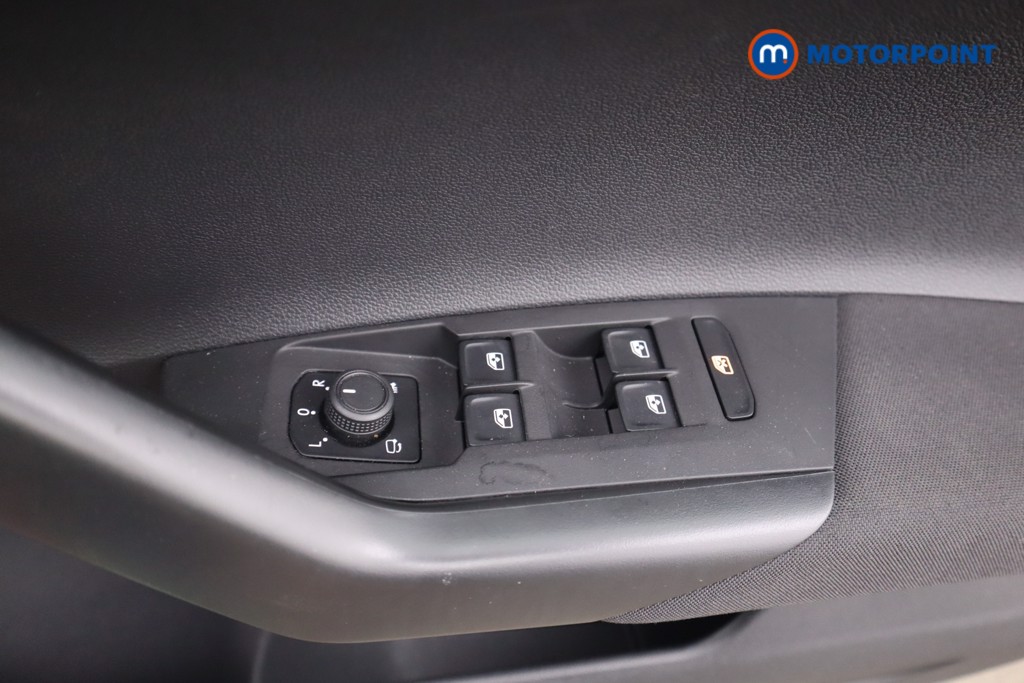 Volkswagen Polo Life Manual Petrol Hatchback - Stock Number (1565365) - 21st supplementary image
