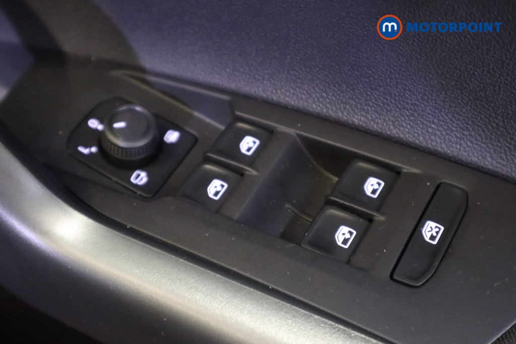 Volkswagen Polo Life Manual Petrol Hatchback - Stock Number (1565375) - 9th supplementary image
