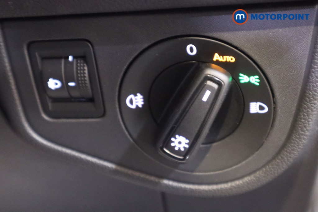 Volkswagen Polo Life Manual Petrol Hatchback - Stock Number (1565375) - 10th supplementary image