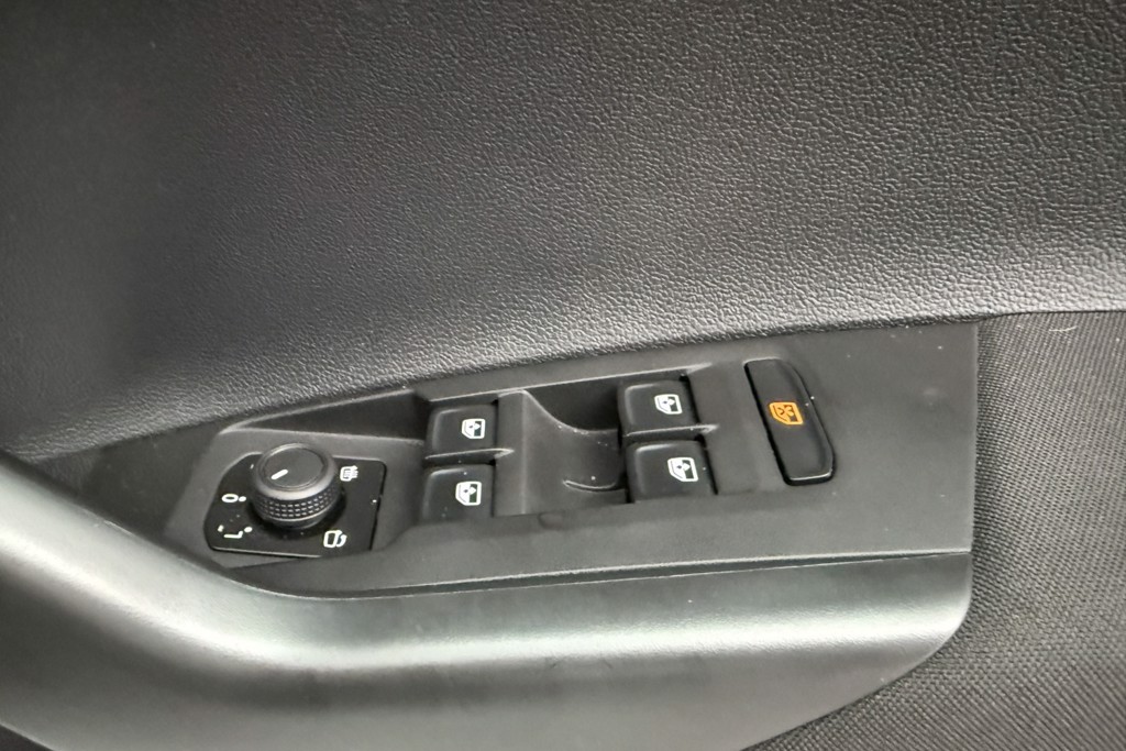Volkswagen Polo Life Manual Petrol Hatchback - Stock Number (1565822) - 16th supplementary image