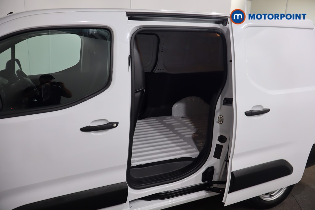 Peugeot Partner Professional Manual Diesel Panel Van - Stock Number (1565839) - 24th supplementary image