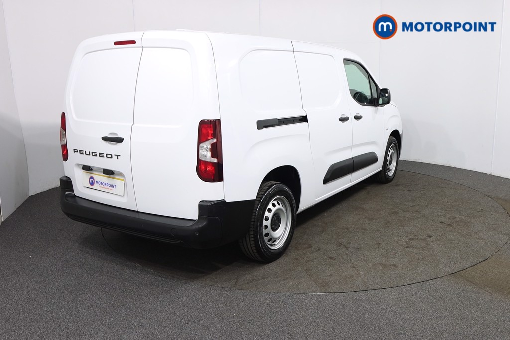 Peugeot Partner Professional Manual Diesel Panel Van - Stock Number (1565839) - Drivers side rear corner