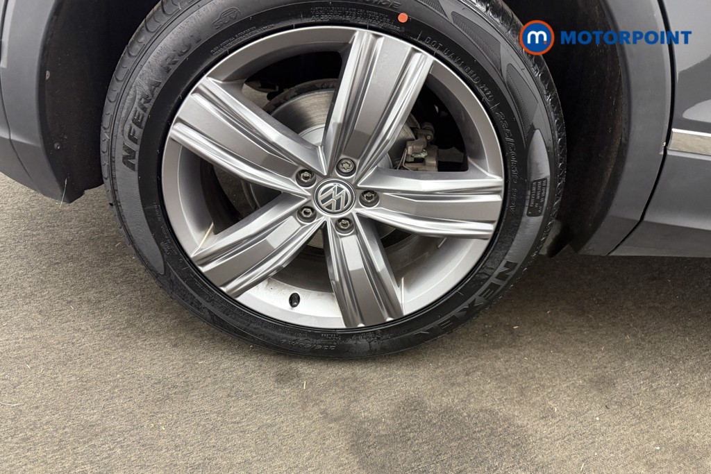 Volkswagen Tiguan Match Manual Petrol SUV - Stock Number (1565860) - 16th supplementary image