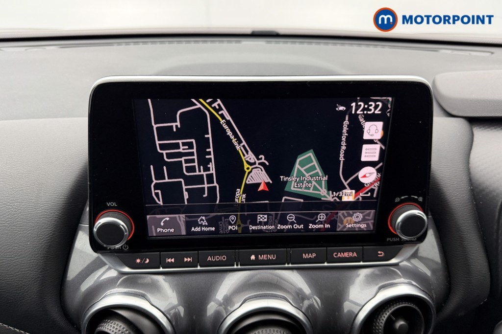 Nissan Juke N-Connecta Manual Petrol SUV - Stock Number (1566089) - 2nd supplementary image
